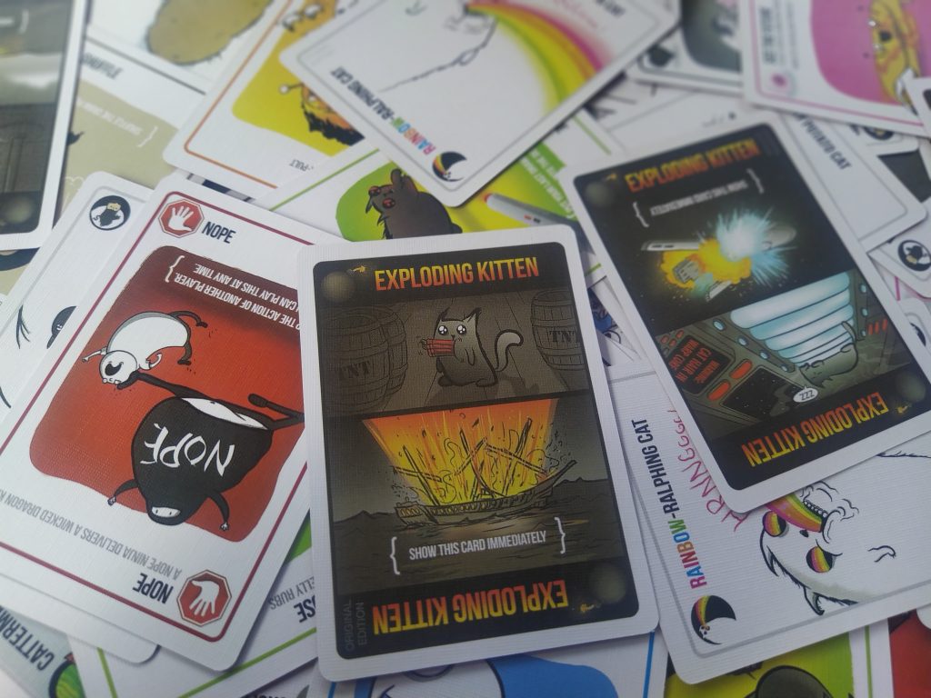 Jogos de cartas de gatinhos explosivos para adultos, adolescentes e crianças,  jogos divertidos para a família